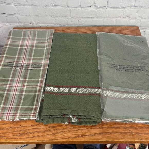Magnolia-3Holiday Plaid & Embroidered Tea Towels in Green and Red New w/tags - Picture 2 of 8